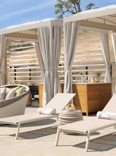 hotel pools sonoma county